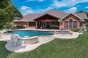 841 S Clinton Ln, Midlothian, TX 76065 - Photo 1