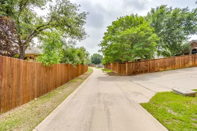 10500 Crawford Farms Drive, Fort Worth, TX 76244 - Photo 26