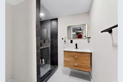 712 W 8th Street, Dallas, TX 75208 - Photo 18