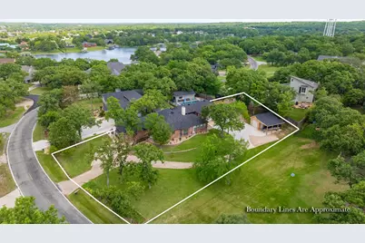 205 Kiowa Drive E, Gainesville, TX 76240 - Photo 1