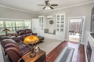 205 Kiowa Dr E, Gainesville, TX 76240 - Photo 18