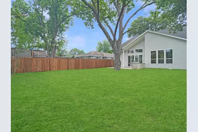 2610 Emmett Street, Dallas, TX 75211 - Photo 30