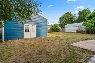 316 Coral Reef St, Gun Barrel City, TX 75156 - Photo 34