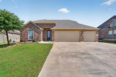 557 Lake Bluff Avenue, Oak Point, TX 75068 - Photo 2