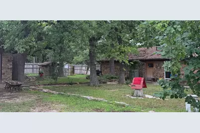 703 W Sherman Street, Chico, TX 76431 - Photo 16