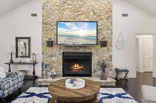 1302 E Baja Ct, Granbury, TX 76048 - Photo 8