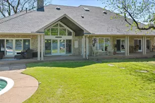 1302 E Baja Ct, Granbury, TX 76048 - Photo 32