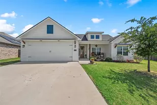 330 Daisy Ln, Robinson, TX 76706 - Photo 2