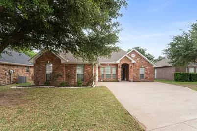 507 Sonny Avenue, Ennis, TX 75119 - Photo 2