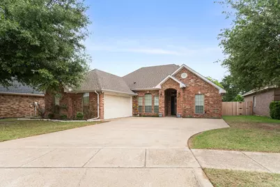 507 Sonny Avenue, Ennis, TX 75119 - Photo 1