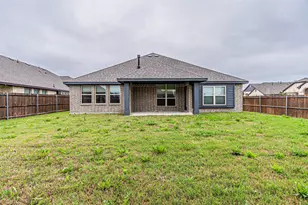 1965 Silverleaf Dr, Glenn Heights, TX 75154 - Photo 34