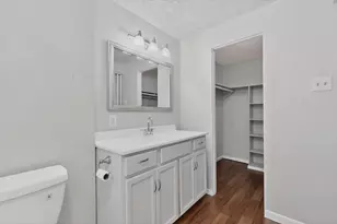 949 Meadowdale Cir, Garland, TX 75043 - Photo 20