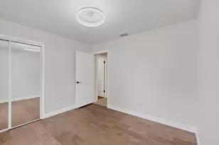 949 Meadowdale Cir, Garland, TX 75043 - Photo 24