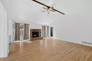 949 Meadowdale Cir, Garland, TX 75043 - Photo 6