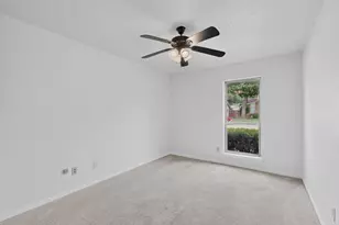 949 Meadowdale Cir, Garland, TX 75043 - Photo 28