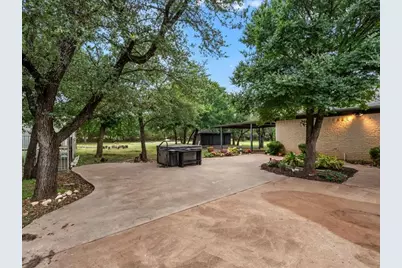 1072 Chapman Road, Crawford, TX 76638 - Photo 28