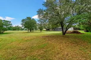 1072 Chapman Rd, Crawford, TX 76638 - Photo 34