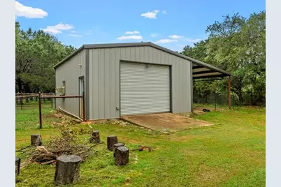 1072 Chapman Road, Crawford, TX 76638 - Photo 32