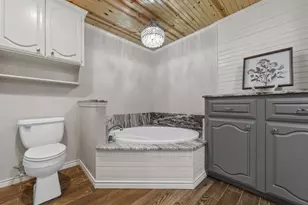 1072 Chapman Rd, Crawford, TX 76638 - Photo 20