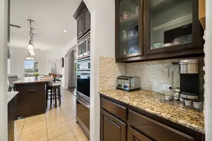 100 Cherry Ct, Red Oak, TX 75154 - Photo 10