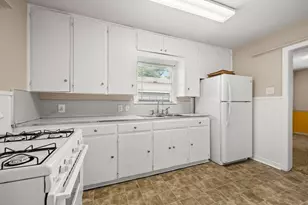 3409 Dalford St, Fort Worth, TX 76111 - Photo 8