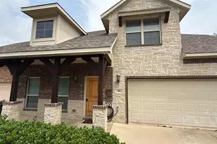 700 N Irving Heights Dr, Irving, TX 75061 - Photo 2