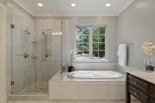 10630 Royal Springs Dr, Dallas, TX 75229 - Photo 18