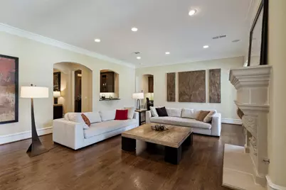 10630 Royal Springs Drive, Dallas, TX 75229 - Photo 10
