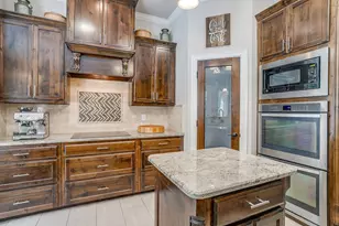 152 Arbor Ter, Weatherford, TX 76087 - Photo 10