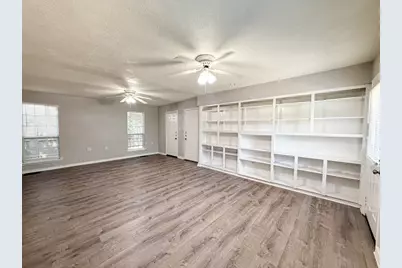 6461 Danbury Lane, Dallas, TX 75214 - Photo 12