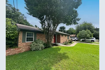 6461 Danbury Lane, Dallas, TX 75214 - Photo 2