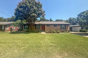 6461 Danbury Ln, Dallas, TX 75214 - Photo 1