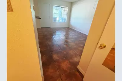 1344 N Cooper Street, Arlington, TX 76011 - Photo 4