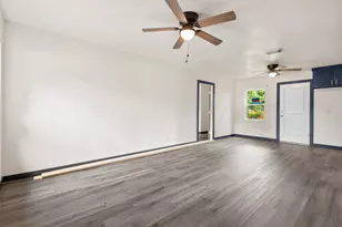 8033 Komalty Dr, Dallas, TX 75217 - Photo 16