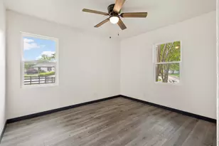 8033 Komalty Dr, Dallas, TX 75217 - Photo 14