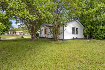 8033 Komalty Drive, Dallas, TX 75217 - Photo 4