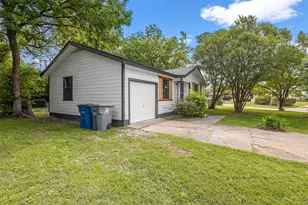 8033 Komalty Dr, Dallas, TX 75217 - Photo 8
