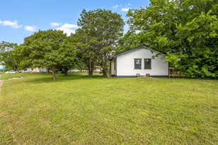 8033 Komalty Dr, Dallas, TX 75217 - Photo 6