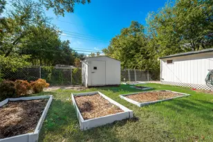 2536 Maverick Ave, Dallas, TX 75228 - Photo 16