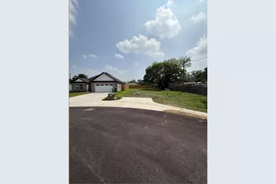 4604 Red Bud Court, The Colony, TX 75056 - Photo 4