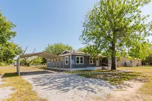 524 W Roberts St, Gorman, TX 76454 - Photo 34