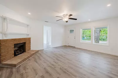 524 W Roberts Street, Gorman, TX 76454 - Photo 8