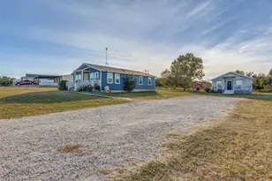 113 McCrae Ln, Boyd, TX 76023 - Photo 1