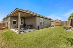 1916 Pondera St, Ponder, TX 76259 - Photo 4
