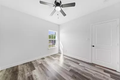510 Washington Street, Ennis, TX 75119 - Photo 12