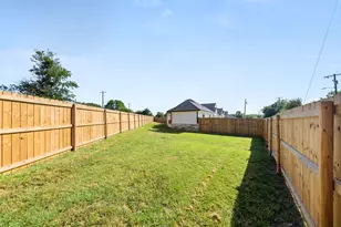 510 Washington St, Ennis, TX 75119 - Photo 20