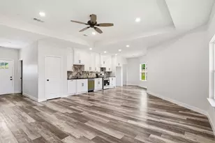 510 Washington St, Ennis, TX 75119 - Photo 6