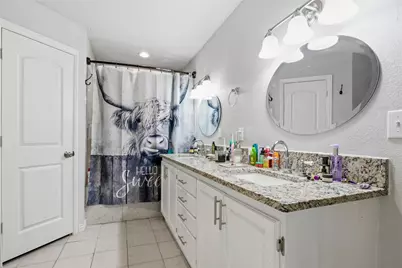 1116 S Hazelwood Street, Sherman, TX 75090 - Photo 8