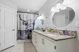1116 S Hazelwood St, Sherman, TX 75090 - Photo 8