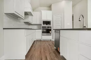 733 Candace Dr, DeSoto, TX 75115 - Photo 14